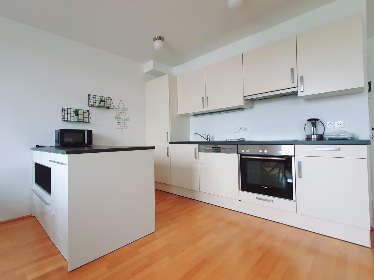 Near Lake Two Bedroom Duplex Apartment Wien Ngoại thất bức ảnh